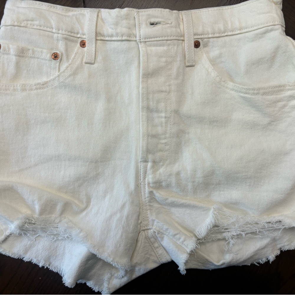 W27 Levi's white Jean Shorts for Women Waterless 501